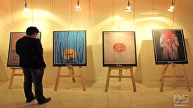 هنرمند ابتدا نیاز دارد خودرا به جامعه هنری معرفی کند/جسم مسئله نیست تفکر مهم است!