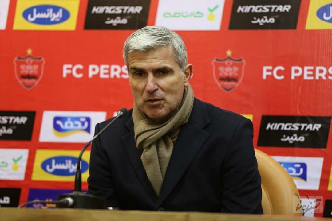 پرسپولیس روی اشتباه ما به گل رسید/ تراکتور می‌توانست دست پر از بازی خارج شود