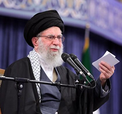 «ارتشی که خود را قوی‌ترین ارتش جهان می‌داند» سیلی محکمی می‌خورد که نتواند از جایش بلند شود/ خطرناک‌تر از ناو، سلاحی است که آن را به قعر دریا می‌فرستد