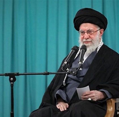 در 22 بهمن با نشان دادن اراده و ایستادگی خود، دشمن را مأیوس کنید در ۲۲ بهمن با نشان دادن اراده و ایستادگی خود، دشمن را مأیوس کنید