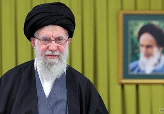 سعی بشود که اتّصال و انسجام ملّی را حفظ کنیم سعی بشود که اتّصال و انسجام ملّی را حفظ کنیم