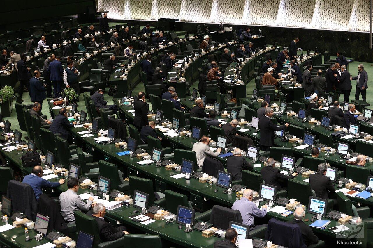 40 میلیون تومان؛ سقف معافیت مالیات بر درآمد کارکنان/ نرخ پلکانی اخذ مالیات مشخص شد 40 میلیون تومان؛ سقف معافیت مالیات بر درآمد کارکنان/ نرخ پلکانی اخذ مالیات مشخص شد